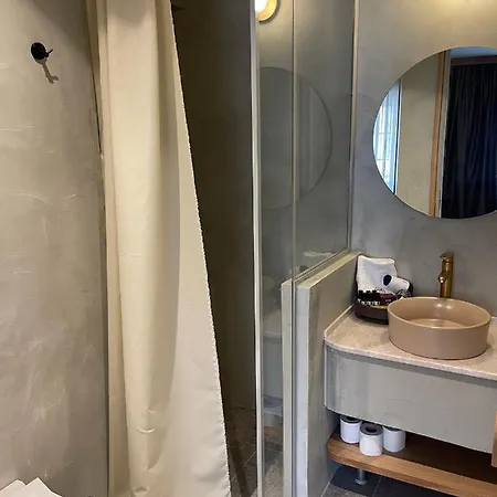 Hotel Monk *